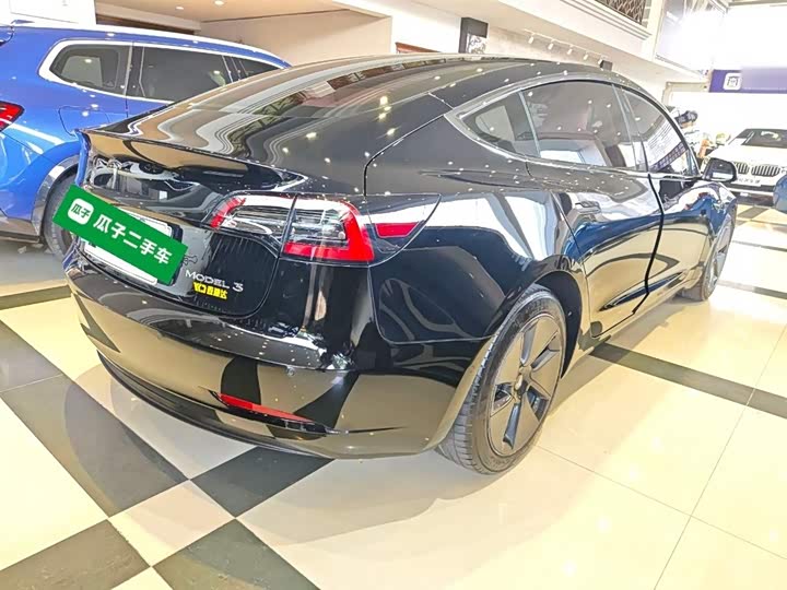 Фото 7 - Tesla Model 3