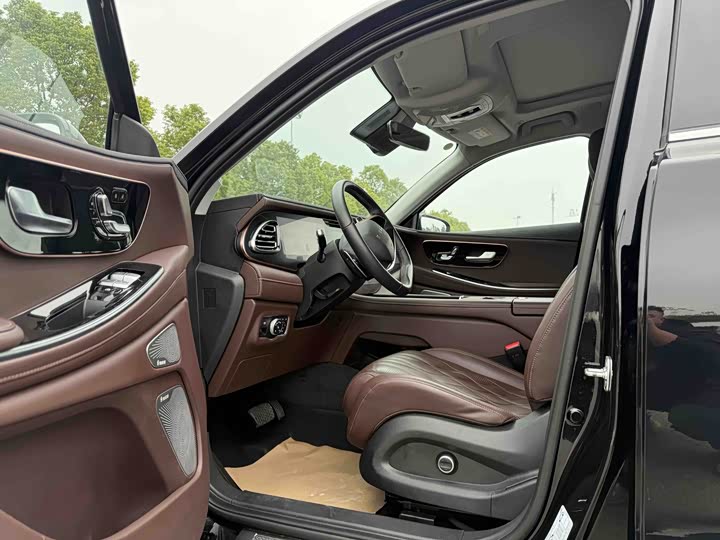 Фото 8 - Exeed VX