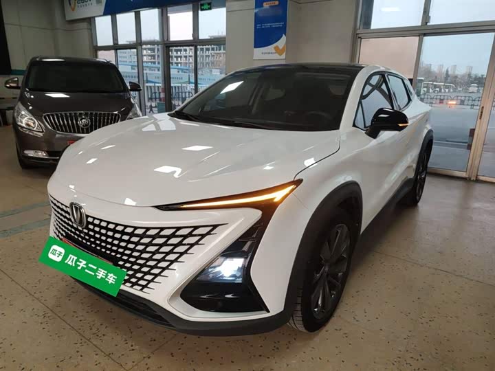 Фото 2 - Changan UNI-T