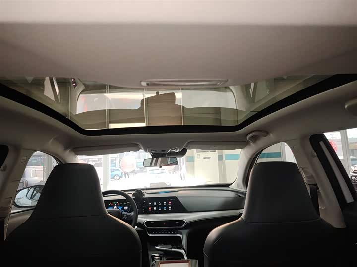 Фото 8 - Changan UNI-T