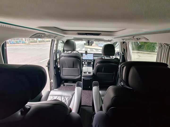 Фото 6 - GAC Trumpchi M8