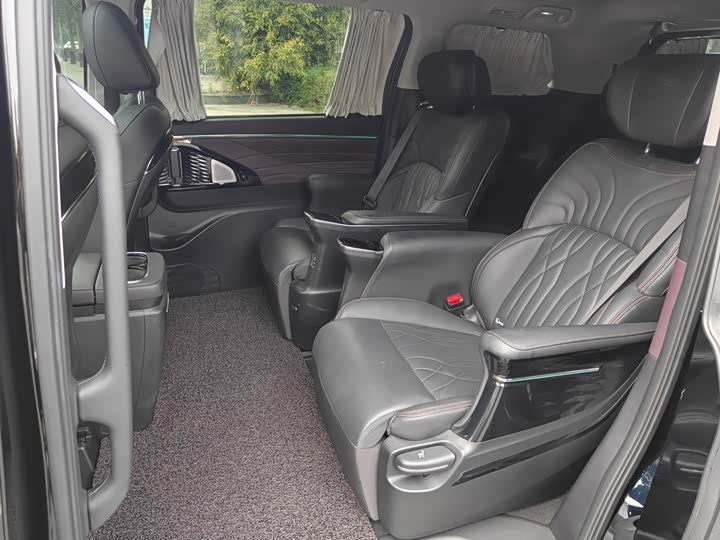 Фото 7 - GAC Trumpchi M8