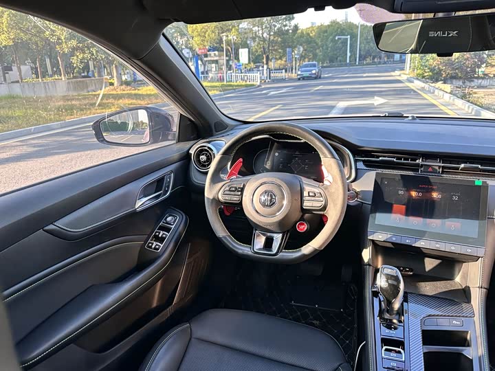 Фото 7 - MG Motor 6