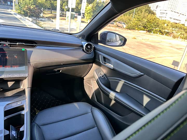 Фото 9 - MG Motor 6