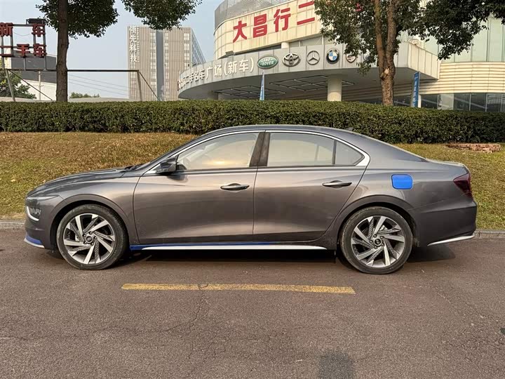 Фото 3 - Hyundai Mistra