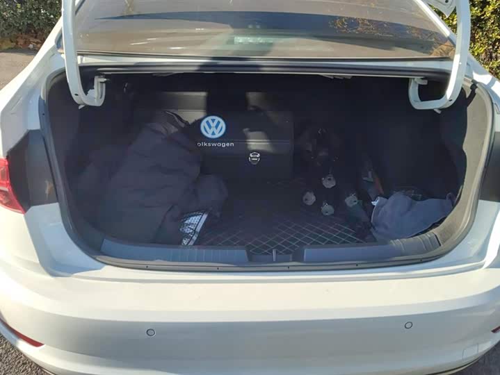 Фото 4 - Volkswagen Sagitar L