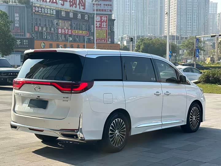 Фото 4 - GAC Trumpchi M8