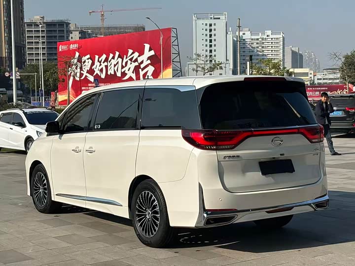 Фото 6 - GAC Trumpchi M8