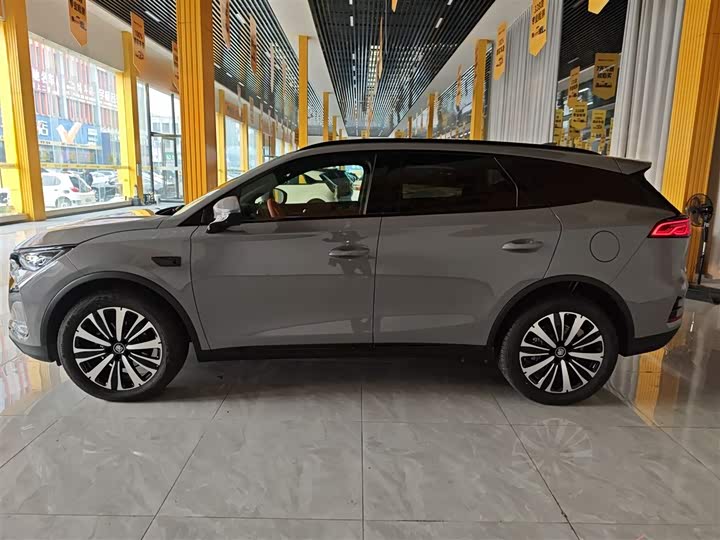 Фото 5 - BYD Tang Hybrid/EV