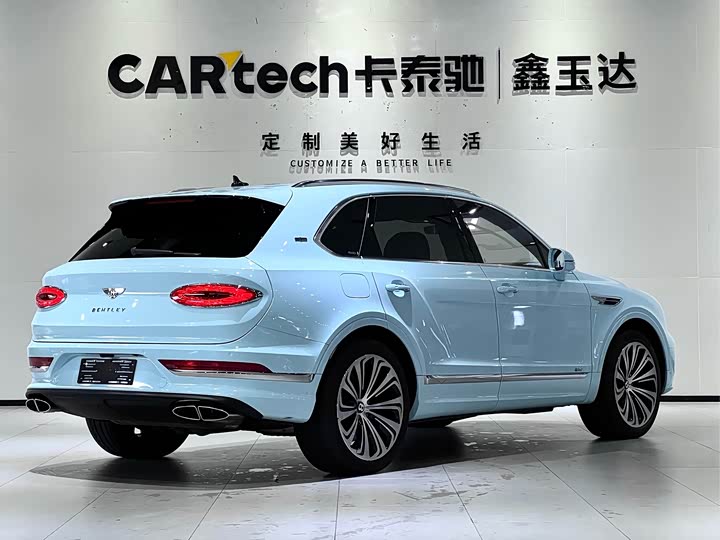 Фото 6 - Bentley Bentayga Hybrid