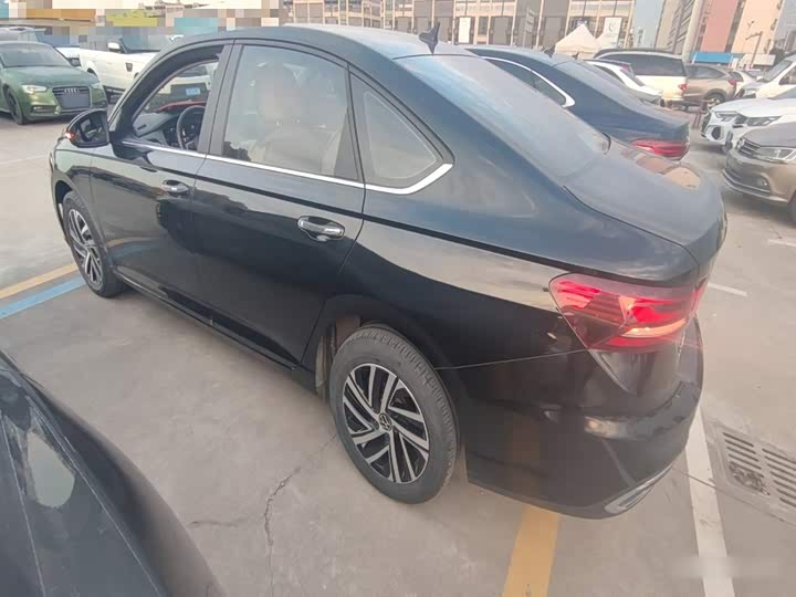 Фото 5 - Volkswagen Lavida