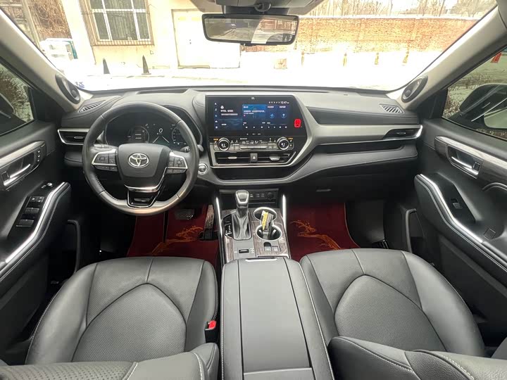 Фото 5 - Toyota Highlander