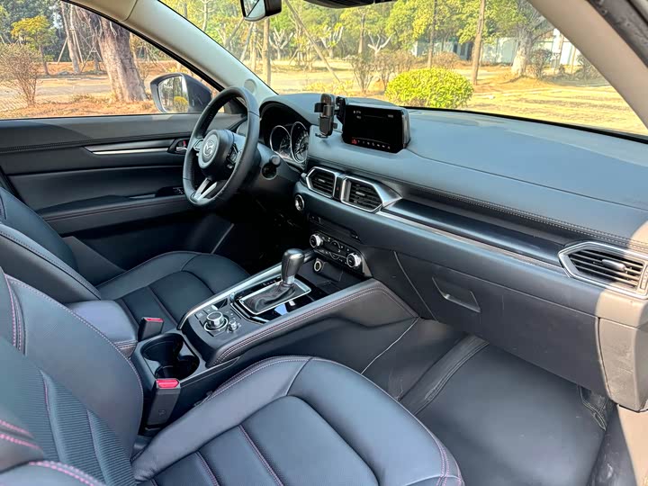 Фото 8 - Mazda CX-5