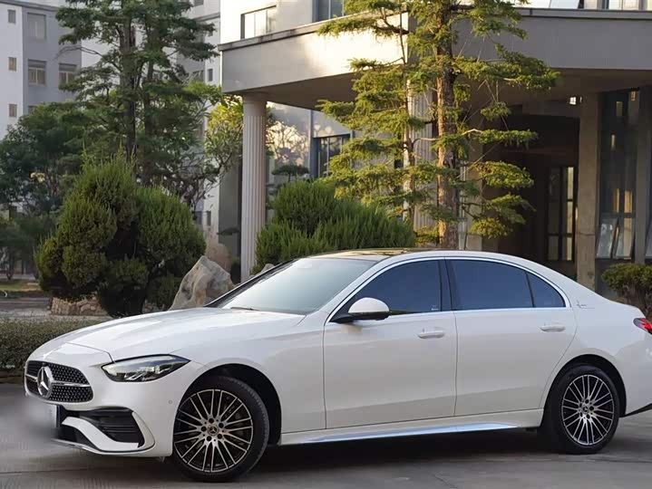 Фото 2 - Mercedes-Benz C-Class