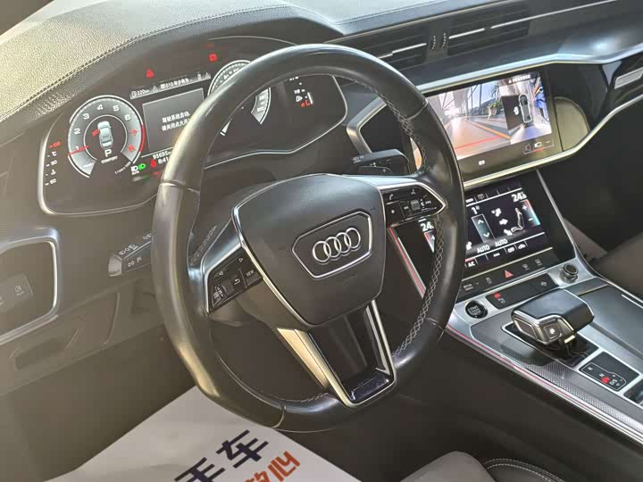 Фото 8 - Audi A6L