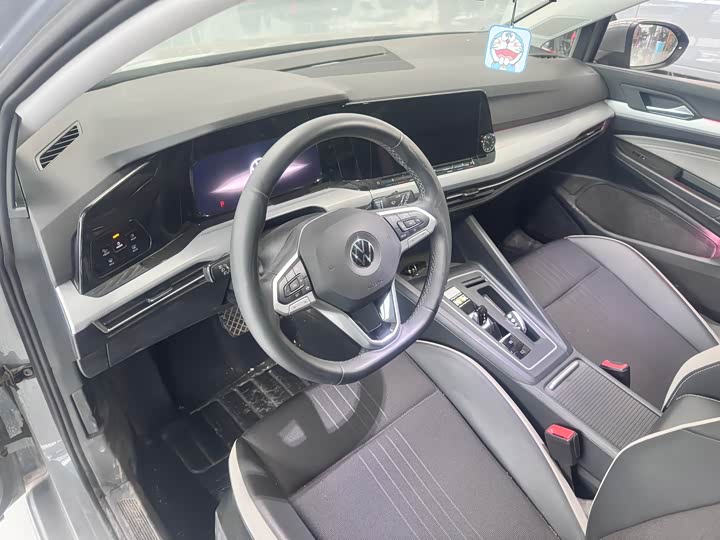 Фото 6 - Volkswagen Golf