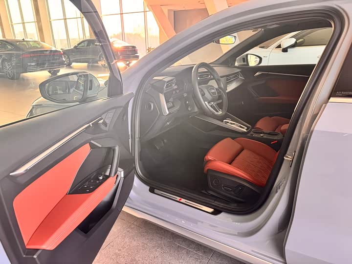 Фото 8 - Audi A3