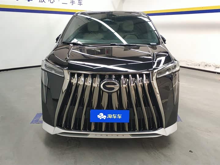 Фото 2 - GAC Trumpchi M8