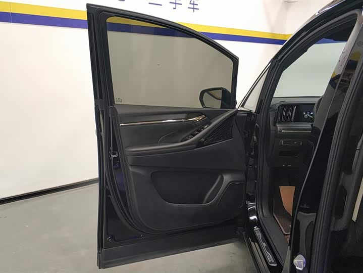 Фото 7 - GAC Trumpchi M8