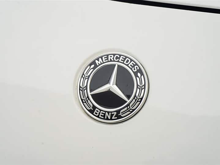 Фото 9 - Mercedes-Benz C-Class