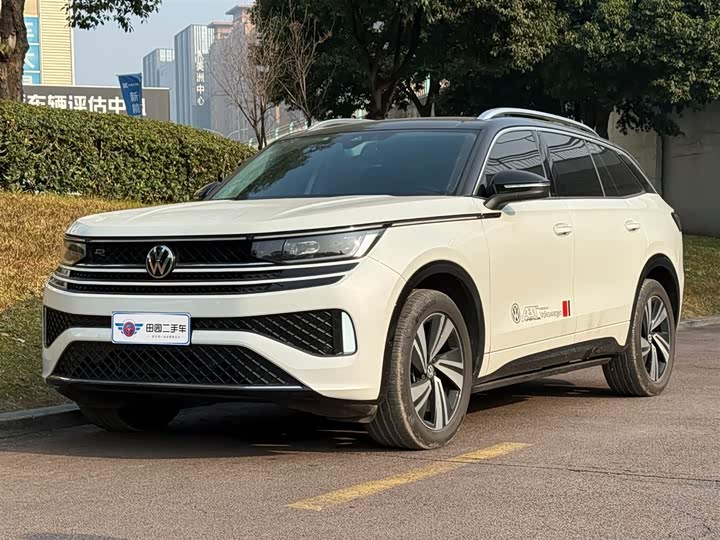 Фото 1 - Volkswagen Tavendor