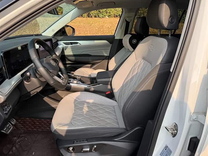 Фото 8 - Volkswagen Tavendor