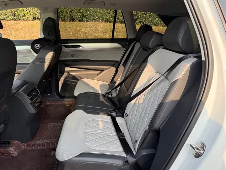 Фото 9 - Volkswagen Tavendor