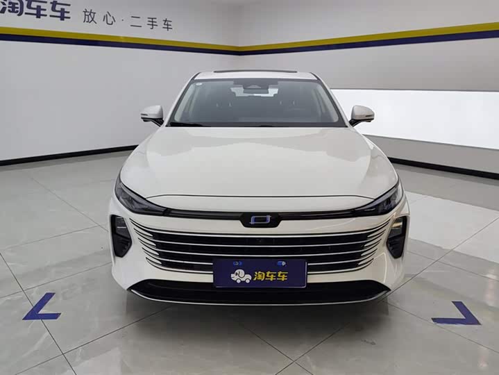 Фото 2 - Bestune B70