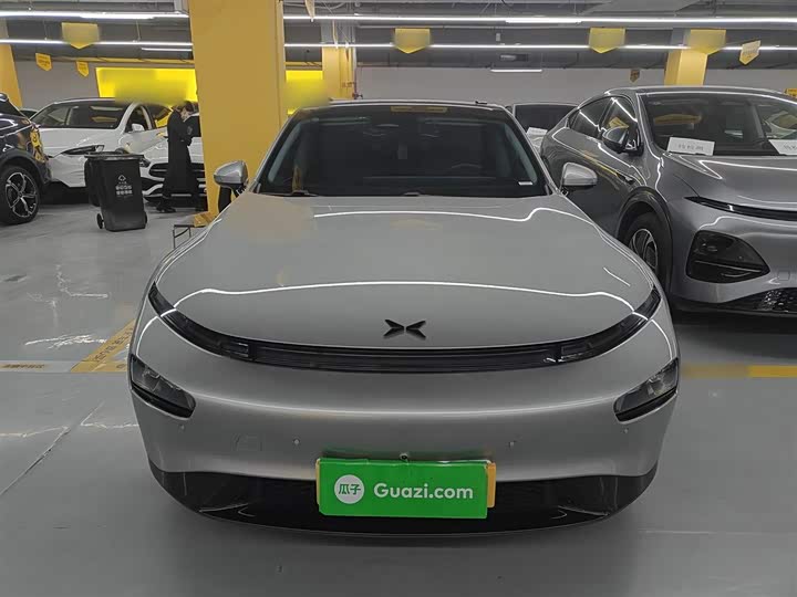 Фото 3 - XPeng P7