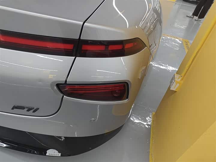 Фото 8 - XPeng P7