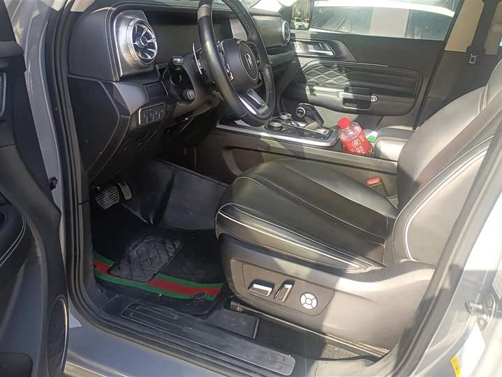 Фото 9 - Tank 300