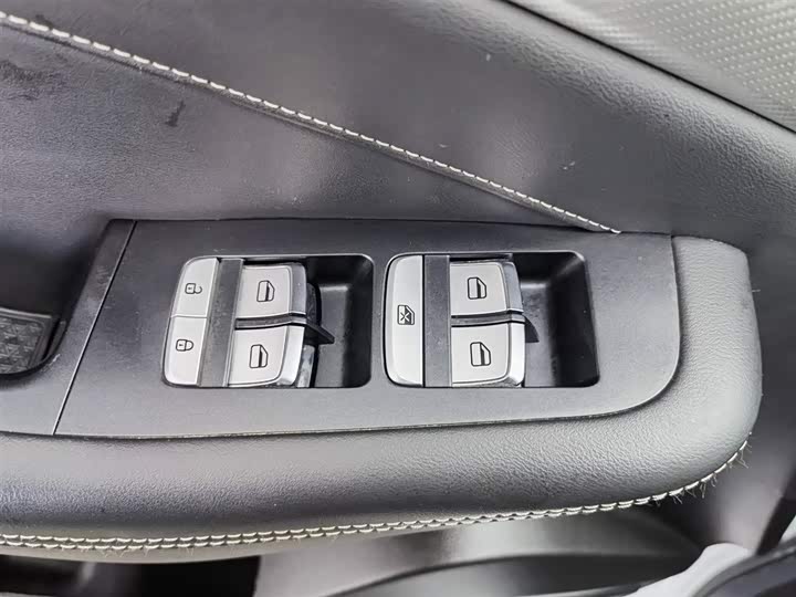 Фото 9 - Jetour X70S