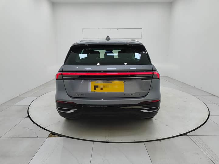 Фото 5 - Lincoln Nautilus