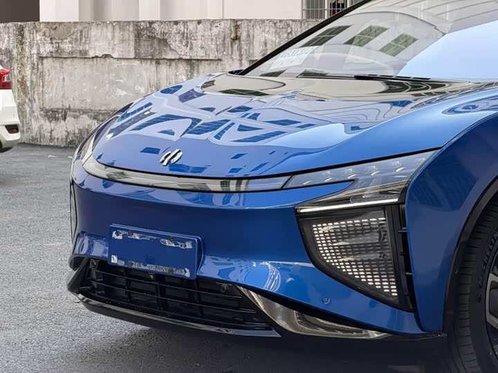 Фото 4 - HiPhi X