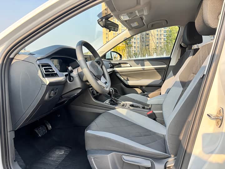 Фото 4 - Volkswagen Lavida