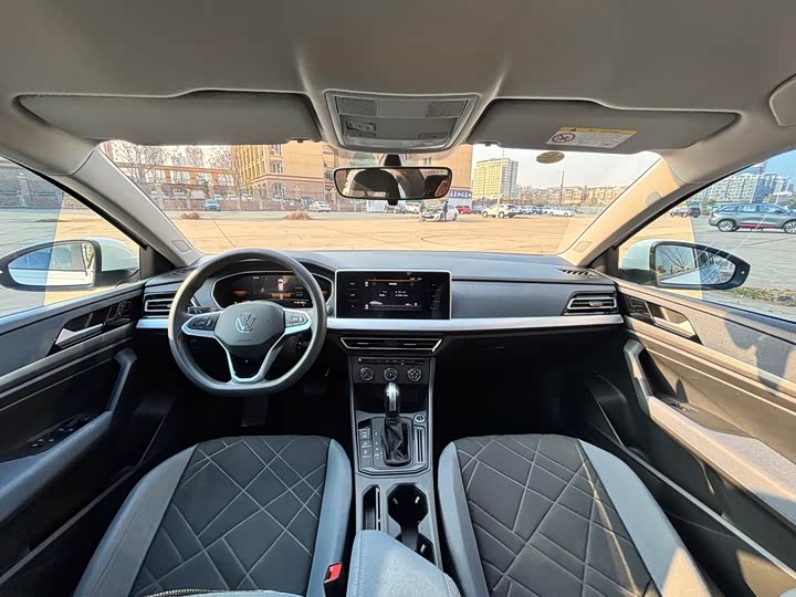 Фото 5 - Volkswagen Lavida