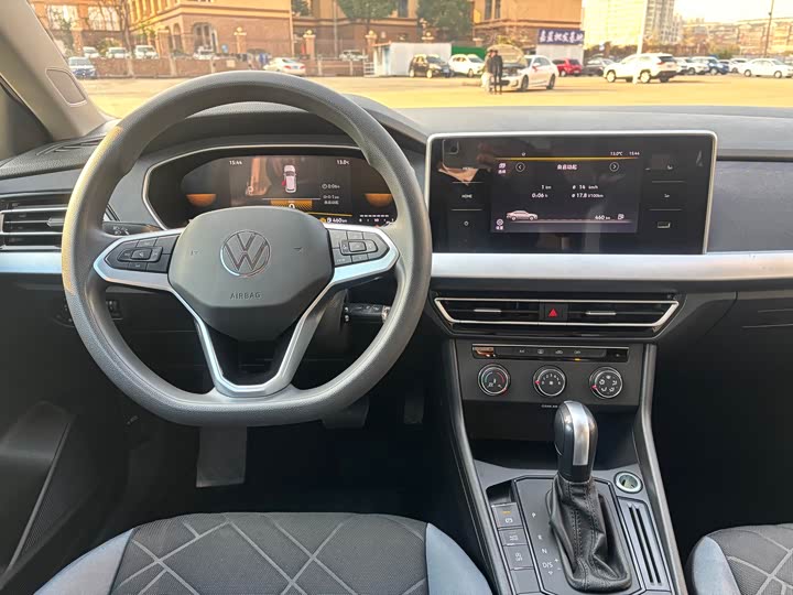 Фото 7 - Volkswagen Lavida