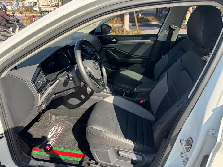 Фото 4 - Volkswagen Sagitar L