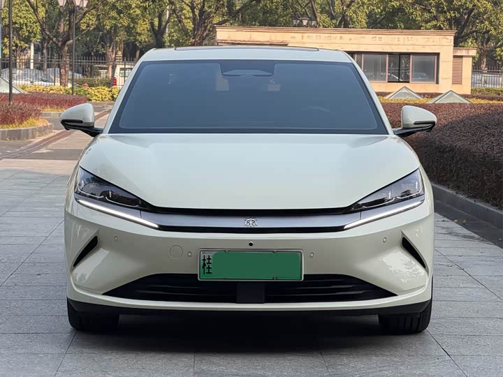 Фото 2 - BYD Qin L
