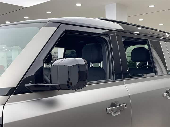 Фото 8 - Land Rover Defender