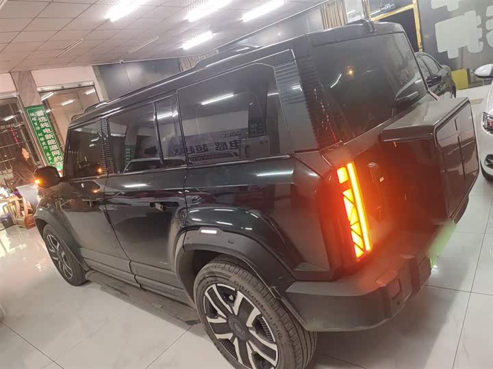 Фото 5 - Chery iCar 03