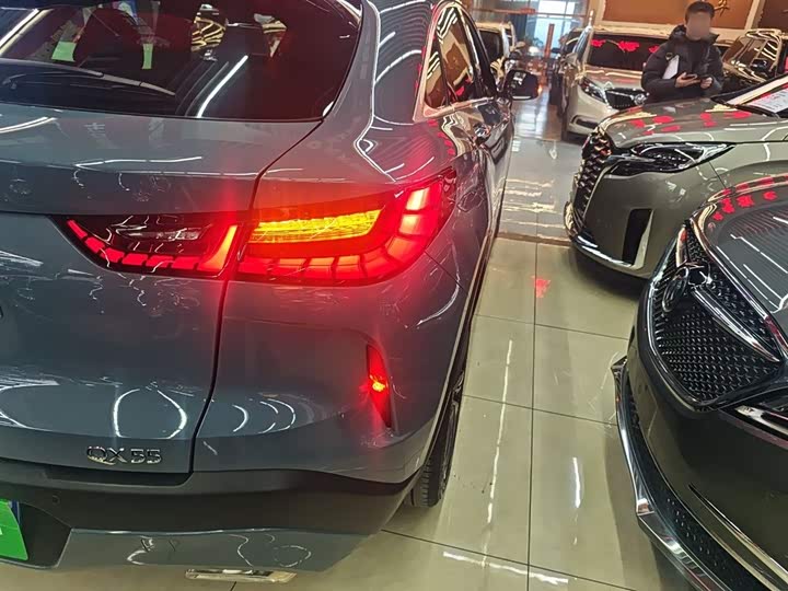 Фото 8 - Infiniti QX55