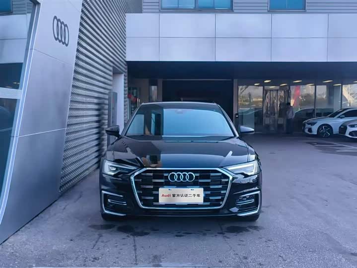 Фото 2 - Audi A6L