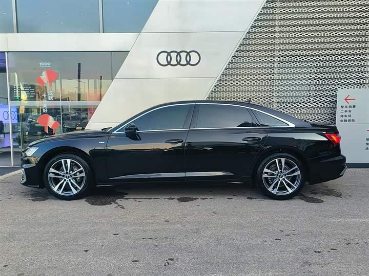 Фото 3 - Audi A6L