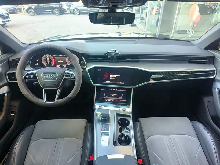 Фото 7 - Audi A6L