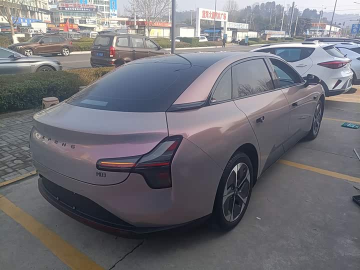 Фото 7 - XPeng Mona M03