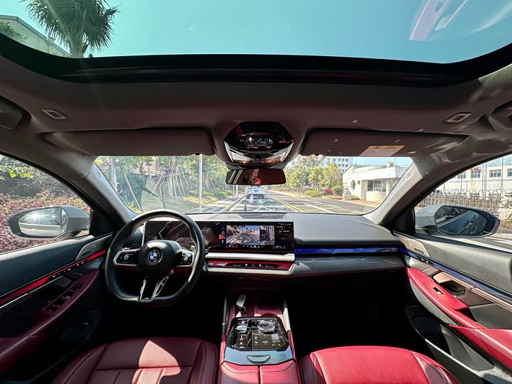 Фото 5 - BMW 5 Series