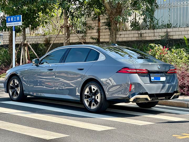 Фото 7 - BMW 5 Series