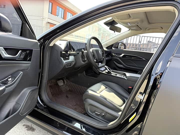 Фото 3 - Bestune B70