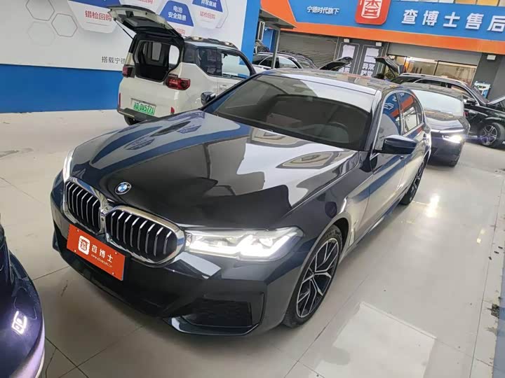 Фото 1 - BMW 5 Series